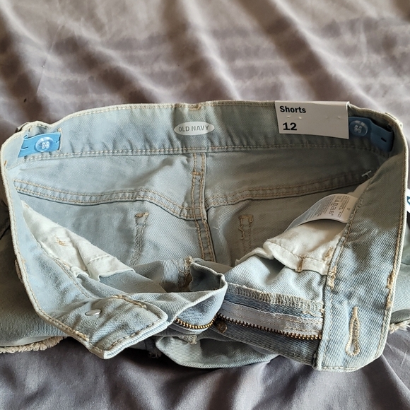 Old Navy Shorts, Girl Size 12 - Picture 6 of 8